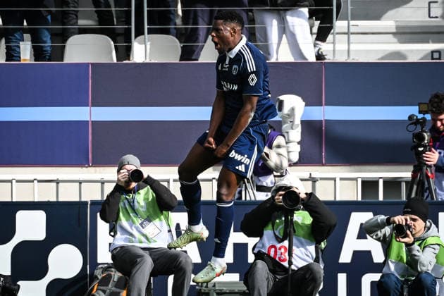 March 1, 2026, Paris, France, France: Marshall MUNETSI of Paris FC celebrates his goal during the Ligue 1 match between Paris FC and OGC Nice at Jean-Bouin Stadium on March 01, 2026 in Paris, France. Paris FC V OGC Nice - Ligue 1  - ZUMAm308 20260301_zsp_m308_006 Copyright: xMatthieuxMirvillex