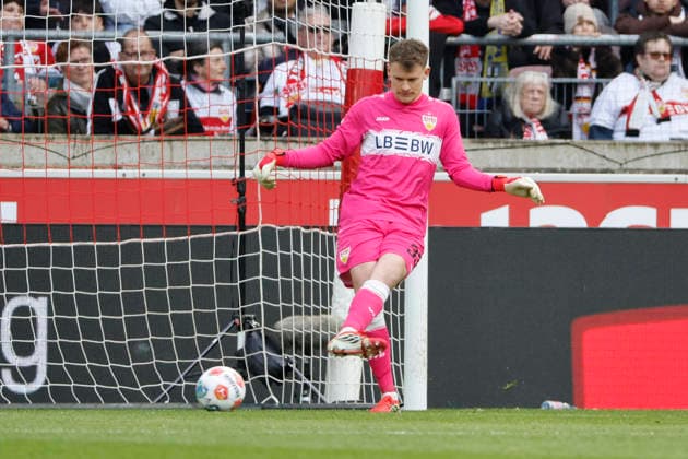 Alexander Nübel, Nubel VfB Stuttgart, 33 with one pass , Germany, Football, 1 Bundesliga, 24 Matchday, 2025 2026, VfB Stuttgart vs VfL Wolfsburg, 01 03 2026, Stuttgart MHP Arena Germany Copyright: xGrantxHubbsx
