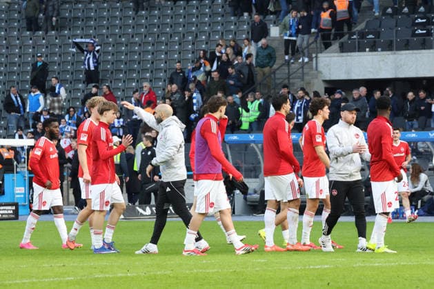 DEU, DFL, 2 FBL, Hertha BSC vs 1 FC Nuernberg, 01 03 2026, Berliner Olympiastadion, Berlin, DEU, DFL, 2 FBL, Hertha BSC vs 1 FC Nuernberg, im Bild Nürnberger Spielerkreis DFL regulations prohibit any use of Photographs as image sequences and or quasi video nordphotoxGmbHx xEngler nph00076