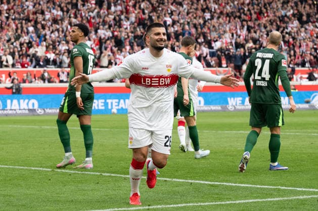 Goal for 1 0 by Deniz Undav VfB Stuttgart 26 , Cheers, Goal celebration Celebrates his goal GER, VfB Stuttgart vs VfL Wolfsburg, Football, Men, 1 Bundesliga, 24 Matchday, Season 2025 2026, 01 03 2026, DFL DFB REGULATES PROHIBIT ANY USE OF PHOTOGRAPHS AS IMAGE SEQUENCES AND OR QUASI VIDEO, GER, VfB Stuttgart vs VfL Wolfsburg, Football, Men, 1 Bundesliga, Matchday 24, Season 2025 2026, 01 03 2026 Stuttgart Copyright: xEibner-Pressefoto WolfgangxFrankx EP_WFK