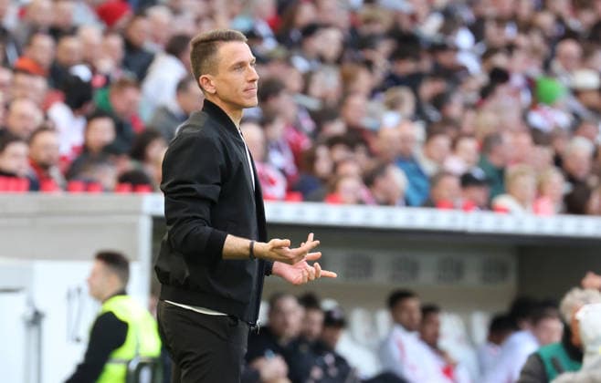 01 03 2026, Germany, Stuttgart, Soccer Bundesliga, Matchday 20, VfB Stuttgart vs VfL Wolfsburg, VfL coach Daniel Bauer
