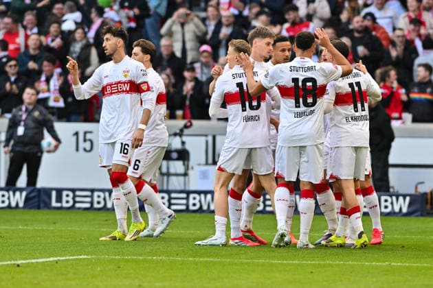 Bundesliga VfB Stuttgart VfL Wolfsburg 01 03 2026 STUTTGART, GERMANY 01 MARCH Cheers from the home side after Deniz UNDAV VfB Stuttgart 26 Goal Goalscorer Joy Happy during the Bundesliga match between VfB Stuttgart and VfL Wolfsburg on matchday 24 at the MHP Arena DFL REGULATIONS PROHIBIT ANY USE OF PHOTOGRAPHS AS IMAGE SEQUENCES AND OR QUASI VIDEO Copyright: xBEAUTIFULxSPORTS Goldbergx