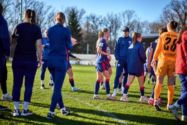 01 03 2026, GER, womens soccer, test match, 2025 2026, RB Leipzig FC Ingolstadt team, RB Leipzig, after the final whistle Leipzig training center of the Red Bull Saxony Germany