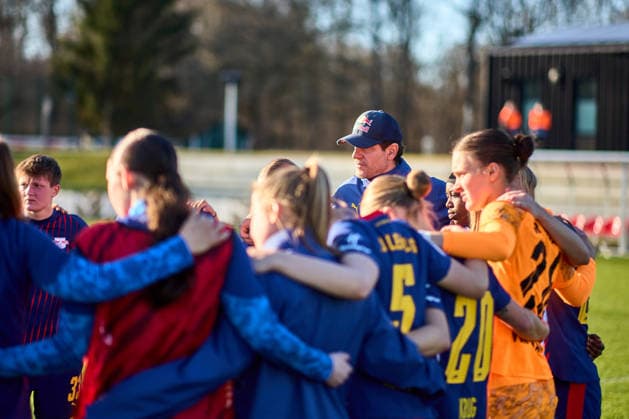 01 03 2026, GER, womens soccer, test match, 2025 2026, RB Leipzig FC Ingolstadt team circle, RB Leipzig, after the final whistle Leipzig training center of the Red Bull Saxony Germany