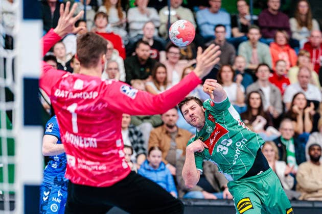 f l Mateusz Kornecki TVB Stuttgart, 01 , Malte Donker GWD Minden, 39 GER, GWD Minden vs TVB Stuttgart, Handball, 1 Bundesliga, Matchday 23, Season 2025 2026, 01 03 2026 GER, GWD Minden vs TVB Stuttgart, Handball, 1 Bundesliga, Matchday 23, Season 2025 2026, 01 03 2026 Minden Copyright: xEibner-Pressefoto JanxRollingerx EP_JSK