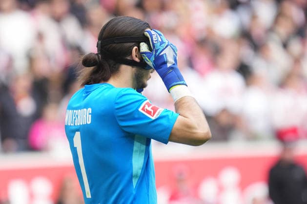 Bundesliga, Matchday 24, Season 2025 26, VfB Stuttgart VfL Wolfsburg Kamil Grabara VfL Wolfsburg VfB Stuttgart VfL Wolfsburg Bundesliga, Matchday 24, Season 2025 26, VfB Stuttgart VfL Wolfsburg Germany, Stuttgart, MHP Arena, 01 03 2026 DFL DFB REGULATIONS PROHIBIT ANY USE OF PHOTOGRAPHS AS IAMGE SEQUENCES AND OR QUASI VIDEO SP_GHR