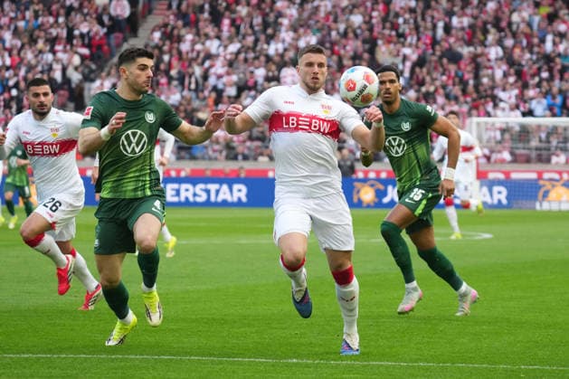 Bundesliga, Matchday 24, Season 2025 26, VfB Stuttgart VfL Wolfsburg Konstantinos Koulierakis VfL Wolfsburg , Ermedin Demirovic VfB Stuttgart VfB Stuttgart VfL Wolfsburg Bundesliga, Matchday 24, Season 2025 26, VfB Stuttgart VfL Wolfsburg Germany, Stuttgart, MHP Arena, 01 03 2026 DFL DFB REGULATIONS PROHIBIT ANY USE OF PHOTOGRAPHS as IAMGE SEQUENCES and or QUASI VIDEO SP_GHR