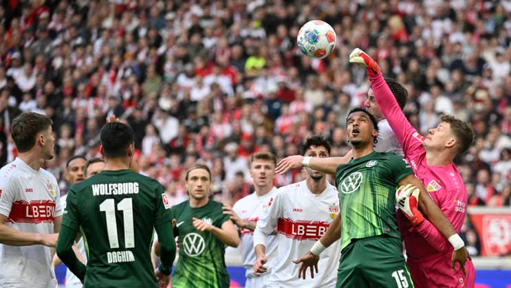 Penalty area scene, goal area scene Goalkeeper Alexander Nuebel VfB Stuttgart 33 vs Moritz Jenz VfL Wolfsburg 15 Ermedin Demirovic VfB Stuttgart 09 Atakan Karazor VfB Stuttgart 16 Adam Daghim VfL Wolfsburg 11 VfB Stuttgart vs VfL Wolfsburg WOB 01 03 2026 DFL REGULATIONS PROHIBIT ANY USE OF PHOTOGRAPHS AS IMAGE SEQUENCES AND OR QUASI VIDEO VfB Stuttgart vs VfL Wolfsburg WOB