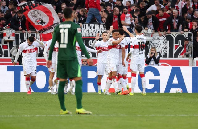 01 03 2026, Germany, Stuttgart, Soccer Bundesliga, Matchday 20, VfB Stuttgart vs VfL Wolfsburg, Cheering after the 2 0 goal, Scorer Jamie Leweling VfB