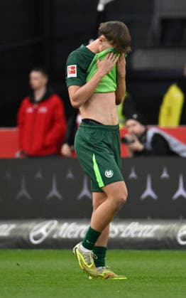 GOAL for 3 0 Jamie Leweling VfB Stuttgart 18 not in picture Pharell Hensel VfL Wolfsburg 37 disappointed VfB Stuttgart vs VfL Wolfsburg WOB 01 03 2026 DFL REGULATIONS PROHIBIT ANY USE OF PHOTOGRAPHS AS IMAGE SEQUENCES AND OR QUASI VIDEO VfB Stuttgart vs VfL Wolfsburg WOB