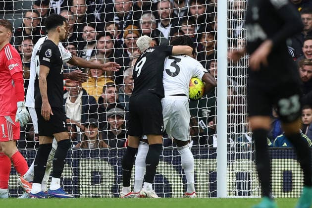 Fulham v Tottenham Hotspur, Premier League Calvin Bassey of Fulham YELLOW CARD given for not releasing the ball during the Fulham v Tottenham Hotspur Premier League match at Craven Cottage, London, England on 1 March 2026 Credit: Ian Stephen Every Second Media Editorial use only. All images are copyright Every Second Media Limited. No images may be reproduced without prior permission. All rights reserved. Premier League and Football League images are subject to licensing agreements with Football DataCo Limited. see https: www.football-dataco.com Copyright: xIMAGO EveryxSecondxMediax ESM-1828-0032 IanxStephenx xEveryxSecondxMediax