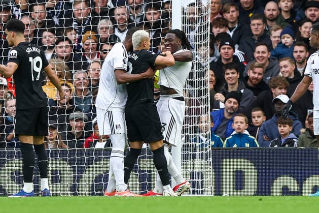 Fulham v Tottenham Hotspur, Premier League Calvin Bassey of Fulham YELLOW CARD given for not releasing the ball during the Fulham v Tottenham Hotspur Premier League match at Craven Cottage, London, England on 1 March 2026 Credit: Ian Stephen Every Second Media Editorial use only. All images are copyright Every Second Media Limited. No images may be reproduced without prior permission. All rights reserved. Premier League and Football League images are subject to licensing agreements with Football DataCo Limited. see https: www.football-dataco.com Copyright: xIMAGO EveryxSecondxMediax ESM-1828-0033 IanxStephenx xEveryxSecondxMediax