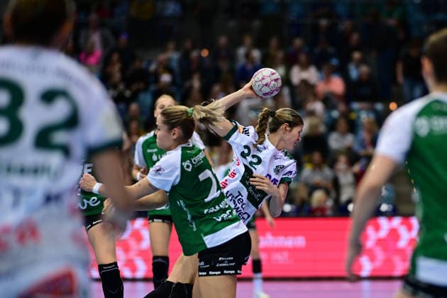 Handball I Women I Season 2025 2026 I 1 HBF I 19 Matchday I VfL Oldenburg FRISCH AUF Göppingen I 01 03 2026 Throw Sina Ehmann 22, FRISCH AUF Göppingen Oldenburg EWE Arena Niedersachsen Germany Copyright: xLobeca FelixxSchlikisx