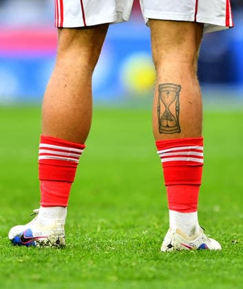 Brighton and Hove Albion v Nottingham Forest, Premier League, Football, Amex Stadium, Brighton, UK - 01 Mar 2026 An hour glass tattoo is seen on the leg of Morgan Gibbs-White of Nottingham Forest. Brighton Amex Stadium Brighton UK, UK NEWSPAPERS OUT Copyright: xMarkxEnfieldx