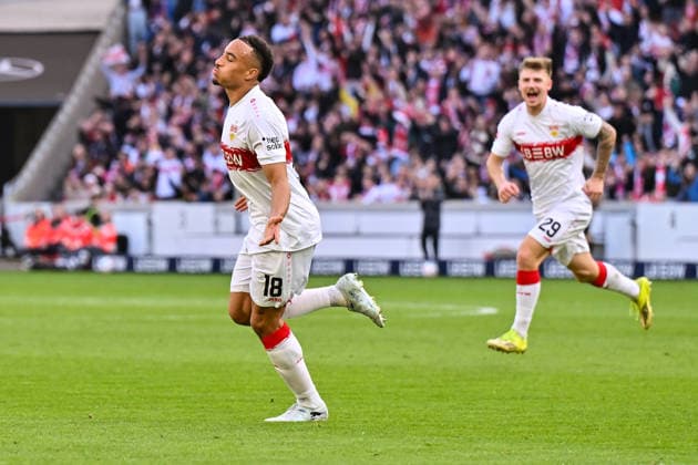 Bundesliga VfB Stuttgart VfL Wolfsburg 01 03 2026 STUTTGART, GERMANY 01 MARCH Stuttgart cheers after Jamie LEWELING scored to make it 3 0 VfB Stuttgart 18 goal goal scorer joy Happy during the Bundesliga match between VfB Stuttgart and VfL Wolfsburg on matchday 24 at the MHP Arena DFL REGULATIONS PROHIBIT ANY USE OF PHOTOGRAPHS AS IMAGE SEQUENCES AND OR QUASI VIDEO Copyright: xBEAUTIFULxSPORTS Goldbergx