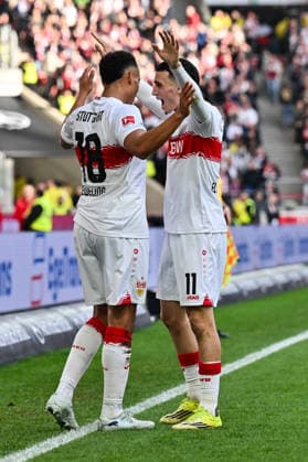 Bundesliga VfB Stuttgart VfL Wolfsburg 01 03 2026 STUTTGART, GERMANY 01 MARCH Stuttgart cheers after Jamie LEWELING scored to make it 3 0 VfB Stuttgart 18 goal goal scorer joy Happy during the Bundesliga match between VfB Stuttgart and VfL Wolfsburg on matchday 24 at the MHP Arena DFL REGULATIONS PROHIBIT ANY USE OF PHOTOGRAPHS AS IMAGE SEQUENCES AND OR QUASI VIDEO Copyright: xBEAUTIFULxSPORTS Goldbergx