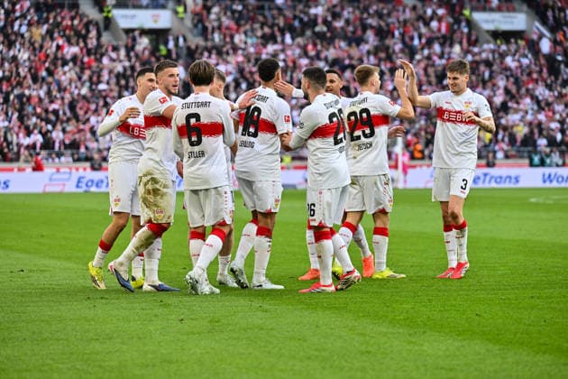 Bundesliga VfB Stuttgart VfL Wolfsburg 01 03 2026 STUTTGART, GERMANY 01 MARCH Stuttgart cheers after Jamie LEWELING scored to make it 3 0 VfB Stuttgart 18 goal goal scorer joy Happy during the Bundesliga match between VfB Stuttgart and VfL Wolfsburg on matchday 24 at the MHP Arena DFL REGULATIONS PROHIBIT ANY USE OF PHOTOGRAPHS AS IMAGE SEQUENCES AND OR QUASI VIDEO Copyright: xBEAUTIFULxSPORTS Goldbergx