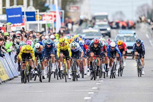Kuurne Brussel Kuurne 2026 Cycling Race KUURNE, BELGIUM - MARCH 01 : Brennan Matthew (GBR) of Team Visma Lease a Bike in the final sprint during the 78th edition of Kuurne Brussel Kuurne an UCI ProSeries 1.Pro one day cycling road race for Men Elite of 194 km with start in Kortrijk and finish in Kuurne on March 1, 2026 in Kuurne, Belgium, 01 03 2026 ( Motordriver Kenny Verfaillie - Kuurne Belgium  Copyright: xNicoxVereeckenx