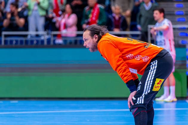 Nikolas Katsigiannis TSV Hannover Burgdorf, No. 29 v l , TSV Hannover Burgdorf green against FRISCH AUF Göppingen white on matchday 23 of the 2025 2026 season in the DAIKIN Handball Bundesliga 01 03 2026, ZAG Arena Hannover, GER , Copyright: xJanxGuentherx xTSVxHannover-Burgdorfx