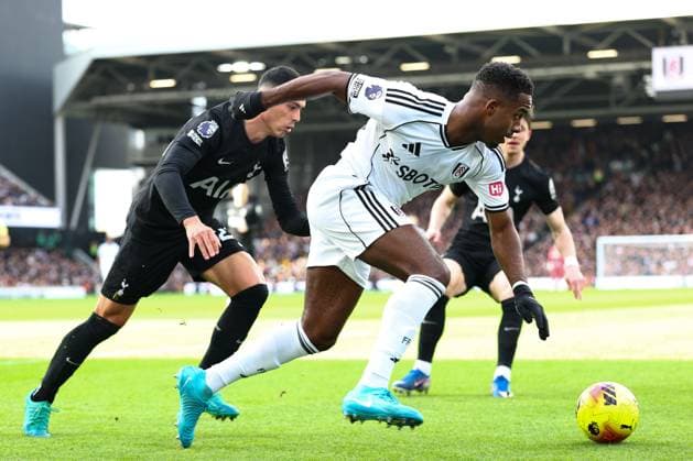 Ryan Sessegnon of Fulham under pressure from Pedro Porro of Tottenham Hotspur Fulham v Tottenham Hotspur, Premier League, Football, Craven Cottage, London, UK - 01 Mar 2026London Craven Cottage United Kingdom EDITORIAL USE ONLY No use with unauthorised audio, video, data, fixture lists, club league logos or live services. Online in-match use limited to 120 images, no video emulation. No use in betting, games or single club league player publications.  Copyright: xSimonxDael Shutterstockx 16708827ca