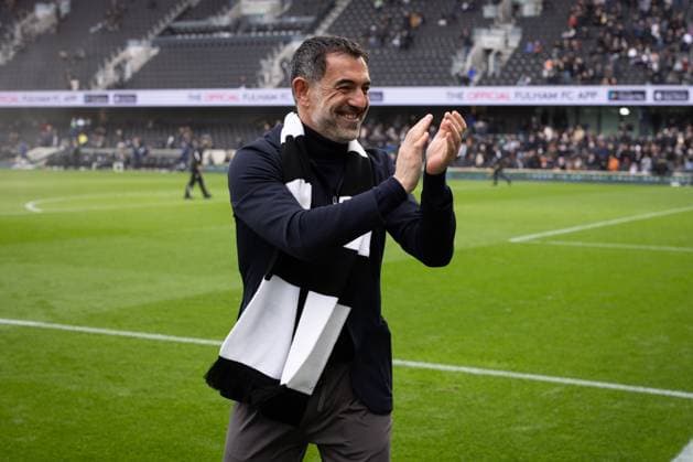 Former Fulham player Giorgos Karagounis is introduced to the crowd at half time Fulham v Tottenham Hotspur, Premier League, Football, Craven Cottage, London, UK - 01 Mar 2026London Craven Cottage United Kingdom EDITORIAL USE ONLY No use with unauthorised audio, video, data, fixture lists, club league logos or live services. Online in-match use limited to 120 images, no video emulation. No use in betting, games or single club league player publications.  Copyright: xSimonxDael Shutterstockx 16708827db