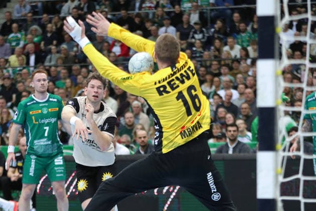 Handball DAIKIN HBL, SC DHfK Leipzig Bergischer HC 01 03 2026 Goalkeeper Tomas Mrkva 16, SC DHfK Leipzig saves a throw from Lukas Becher 7, Bergischer HC Handball, DAIKIN HBL, 1 Bundesliga, Season 2025 2026, Matchday 23 SC DHfK Leipzig vs Bergischer HC on 01 03 2026 at Quarterback Immobilien Arena Leipzig Copyright: xBEAUTIFULxSPORTS JanxKaeferx