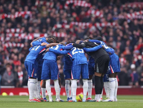 London, England, 1st March 2026. Chelsea team huddle during the Arsenal vs Chelsea Premier League match at the Emirates Stadium, London. Picture credit should read: David Klein Sportimage EDITORIAL USE ONLY. No use with unauthorised audio, video, data, fixture lists, club league logos or live services. Online in-match use limited to 120 images, no video emulation. No use in betting, games or single club league player publications. SPI_013_DK_Arsenal_Chelsea SPI-4568-0013