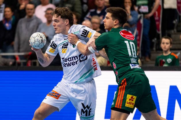 Victor KLOEVE FRISCH AUF Goeppingen, 07 , Leif TISSIER TSV Hannover Burgdorf, 07 GER, TSV Hannover Burgdorf vs FRISCH AUF Goeppingen, Handball, Bundesliga, 23 Matchday, Season 2025 2026, 01 03 2026, GER, TSV Hannover Burgdorf vs FRISCH AUF Goeppingen, Handball, Bundesliga, 23 Matchday, Season 2025 2026, 01 03 2026, Hannover Copyright: xEibnerxPressefoto OliverxSchmidtx EP_OST