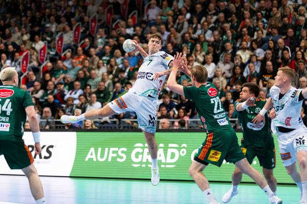 Victor KLOEVE FRISCH AUF Goeppingen, 07 scores a goal, Action, Goal throw GER, TSV Hannover Burgdorf vs FRISCH AUF Goeppingen, Handball, Bundesliga, Matchday 23, Season 2025 2026, 01 03 2026, GER, TSV Hannover Burgdorf vs FRISCH AUF Goeppingen, Handball, Bundesliga, Matchday 23, Season 2025 2026, 01 03 2026, Hannover Copyright: xEibnerxPressefoto OliverxSchmidtx EP_OST