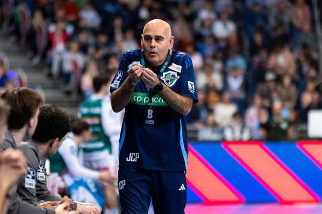 J C PASTOR TSV Hannover Burgdorf, Coach GER, TSV Hannover Burgdorf vs FRISCH AUF Goeppingen, Handball, Bundesliga, Matchday 23, Season 2025 2026, 01 03 2026, GER, TSV Hannover Burgdorf vs FRISCH AUF Goeppingen, Handball, Bundesliga, Matchday 23, Season 2025 2026, 01 03 2026, Hannover Copyright: xEibnerxPressefoto OliverxSchmidtx EP_OST