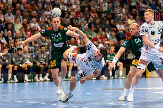 Elias NEWEL FRISCH AUF Goeppingen, 40 scores a goal, Action, Goal throw GER, TSV Hannover Burgdorf vs FRISCH AUF Goeppingen, Handball, Bundesliga, Matchday 23, Season 2025 2026, 01 03 2026, GER, TSV Hannover Burgdorf vs FRISCH AUF Goeppingen, Handball, Bundesliga, Matchday 23, Season 2025 2026, 01 03 2026, Hannover Copyright: xEibnerxPressefoto OliverxSchmidtx EP_OST