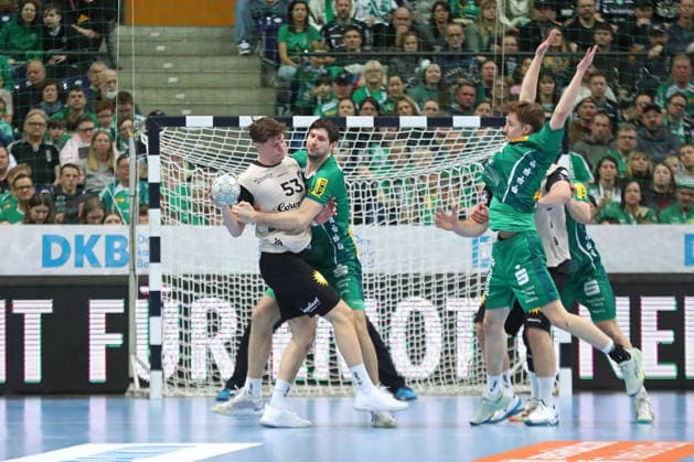 Handball DAIKIN HBL, SC DHfK Leipzig Bergischer HC 01 03 2026 Marko Mamic 14, SC DHfK Leipzig tackles Sören Steinhaus 53, Bergischer HC Handball, DAIKIN HBL, 1 Bundesliga, Season 2025 2026, Matchday 23 SC DHfK Leipzig vs Bergischer HC on 01 03 2026 at Quarterback Immobilien Arena Leipzig Copyright: xBEAUTIFULxSPORTS JanxKaeferx
