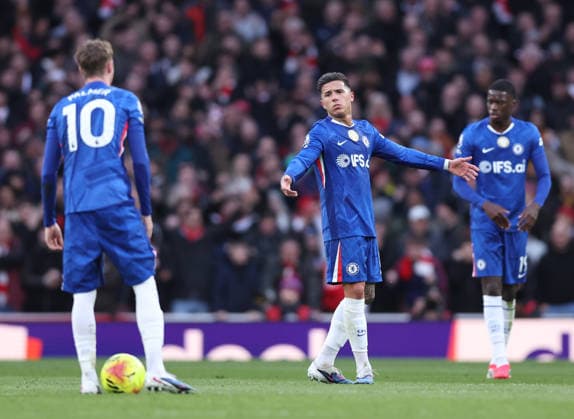 London, England, 1st March 2026 Enzo Fernandez of Chelsea frustrated following the first Arsenal goal during the Arsenal vs Chelsea Premier League match at the Emirates Stadium, London. Picture credit should read: David Klein Sportimage EDITORIAL USE ONLY. No use with unauthorised audio, video, data, fixture lists, club league logos or live services. Online in-match use limited to 120 images, no video emulation. No use in betting, games or single club league player publications. SPI_034_DK_Arsenal_Chelsea SPI-4568-0030
