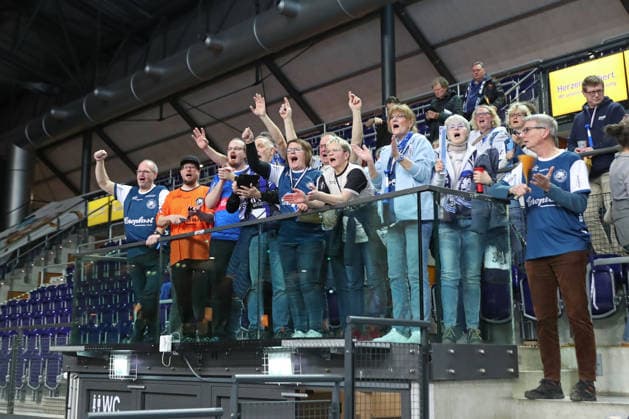 Handball DAIKIN HBL, SC DHfK Leipzig Bergischer HC 01 03 2026 Cheers, joy, atmosphere among the fans of Bergischer HC, Guest Fanblock Handball, DAIKIN HBL, 1 Bundesliga, Season 2025 2026, 23 Matchday SC DHfK Leipzig vs Bergischer HC on 01 03 2026 in the Quarterback Immobilien Arena Leipzig Copyright: xBEAUTIFULxSPORTS JanxKaeferx