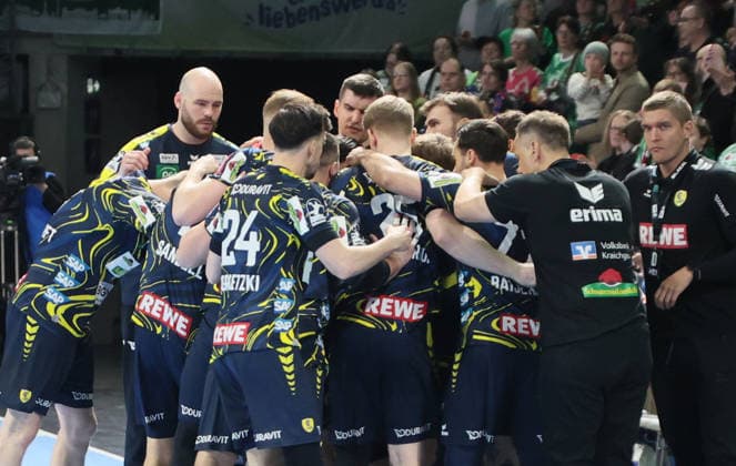GER HBL Season 2025 2026 FÜCHSE Berlin vs Rhein Neckar Löwen, 01 03 26, Max Schmeling Halle, Berlin, Swearing-in, before the game, Team Rhein Neckar Löwen