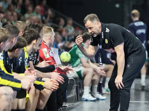 GER HBL Season 2025 2026 FÜCHSE Berlin vs Rhein Neckar Löwen, 01 03 26, Max Schmeling Halle, Berlin, Maik MACHULLA Rhein Neckar Löwen Trainer , Speech on the sideline, Coaching