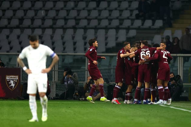 Giovanni Simeone (Torino Fc) celebrates after scoring his team s first goal with team mates, Serie A, Torino FC v SS Lazio , Olimpico, March 1, 2026, Turin, Italy.