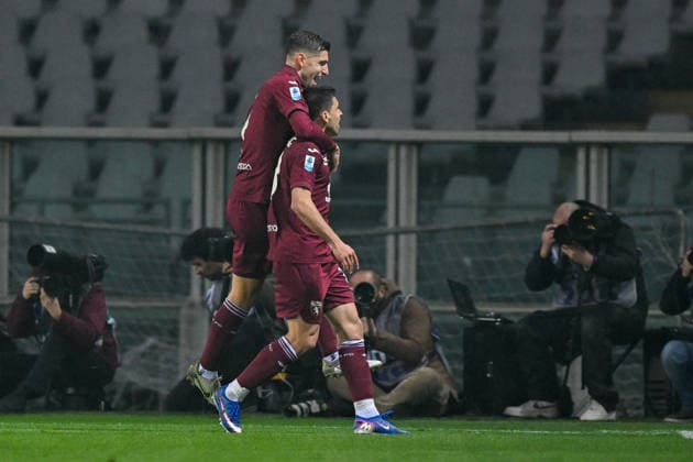 Torino™s Giovanni Simeone celebrates after scoring a goal for his team during the Serie A soccer match between Torino and Lazio at the Grande Torino Stadium in Turin, Italy - Sunday, March 01, 2026. - Soccer .  Copyright: xTanoxPecoraro LaPressex