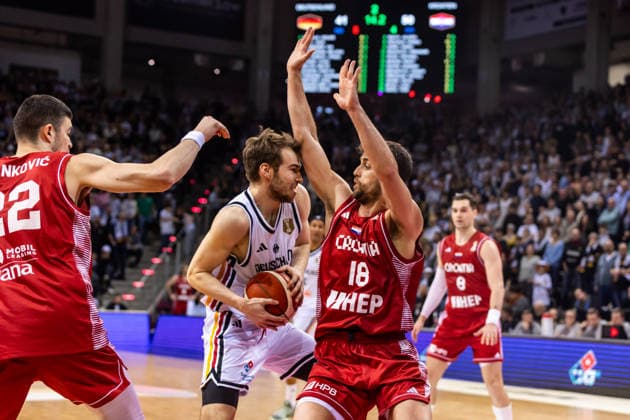 GER, FIBA Basketball World Cup 2027, European Qualifiers, Germany Croatia 01 03 2026, Telekom Dome, Bonn, GER, FIBA Basketball World Cup 2027, European Qualifiers, Germany Croatia Malte Delow Germany, No20 , Roko Badzim Croatia, No18 Â Photo Alexander Trienitz Bonn Telekom Dome North Rhine-Westphalia Germany