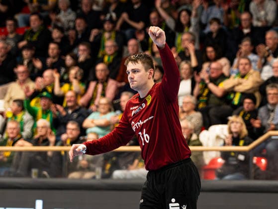 Pascal Bochmann VfL Eintracht Hagen, 16 cheers VfL Eintracht Hagen vs TV 05 07 Huettenberg , Handball, 2 Bundesliga, 22 Matchday, Season 2025 2026, 01 03 2026 VfL Eintracht Hagen vs TV 05 07 Huettenberg , Handball, 2 Bundesliga, 22 Matchday, Season 2025 2026, 01 03 2026 Hagen Copyright: xEibner-Pressefoto DamianxKruczynx EP_DKI