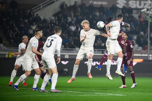 Torino FC v SS Lazio - Serie A Duvan Zapata of Torino FC scores a goal from a header during the Serie A football match between Torino FC and SS Lazio. Turin Italy Copyright: xNicolòxCampox
