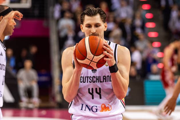 GER, FIBA Basketball World Cup 2027, European Qualifiers, Germany Croatia 01 03 2026, Telekom Dome, Bonn, GER, FIBA Basketball World Cup 2027, European Qualifiers, Germany Croatia David Krämer Germany, No44 with ball Â Photo Alexander Trienitz Bonn Telekom Dome North Rhine-Westphalia Germany