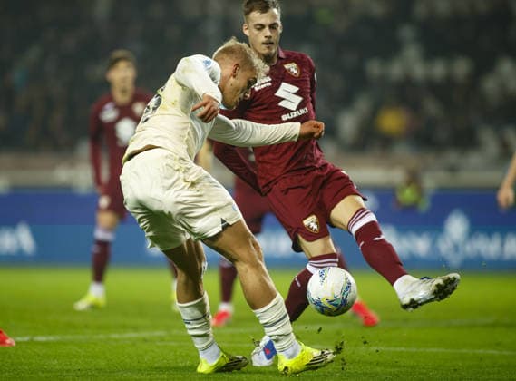 Gustav Isaksen of SS Lazio and Ivan Ilic of Torino FC during the Italian Serie A, season 2025-2026, football match between Torino FC and SS Lazio on 01 March 2026 at Stadio Olimpico Grande Torino, Turin, Italy. Photo, Nderim Kaceli  Copyright: xNderimxKaceli IPAxSportx xipa-agency.netx xx IPA_72238818 IPA_Agency_IPA72238818