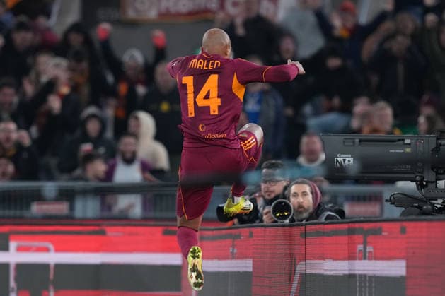 Roma™s Donyell Malen celebrates after scoring during the Serie A EniLive soccer match between Roma and Juventus at the Rome s Olympic stadium, Italy - Sunday March 01, 2026 - Soccer ( Photo by Alfredo Falcone LaPresse )  Copyright: xAlfredoxFalcone LaPressex