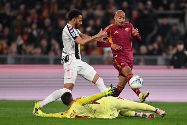 Donyell Malen of A.S. Roma cscores the goal for 3-1 during the 27th day of the Serie A Championship between A.S. Roma and Juventus F.C. at the Olympic Stadium on March 1, 2026 in Rome, Italy.  Copyright: xDomenicoxCippitelli IPAxSportx xipa-agency.netx xx IPA_72239770 IPA_Agency_IPA72239770