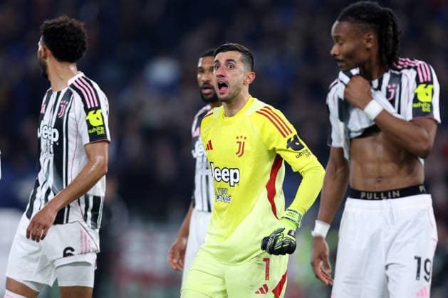 CALCIO - Serie A - AS Roma vs Juventus FC Rome, Italy - March 1, 2026: Mattia Perin of Juventus seen in action during the Serie A Enilive 2025-2026 football match between AS Roma vs Fc Juventus of Turin at Olympic Stadium. Rome Italy  Copyright: xIPAxSport ABACAx