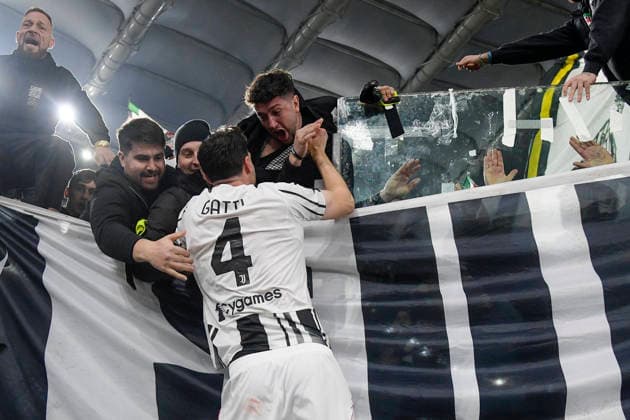 Juventus s Federico Gatti celebrates after scoring the goal 3-3 during the Serie A Enilive soccer match between AS Roma and Juventus FC at the Rome s Olympic stadium, Italy - Sunday, March 01, 2026. - Soccer.  Copyright: xFabrizioxCorradetti LaPressex