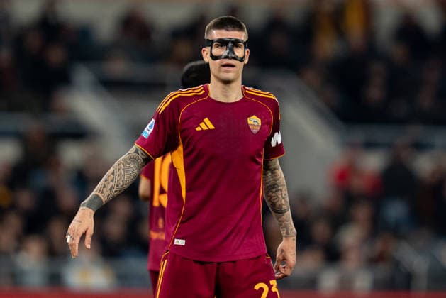 AS Roma v Juventus FC - Serie A Enilive Gianluca Mancini of AS Roma looks on during the serie Serie A Enilive match between AS Roma and Juventus FC at Stadio Olimpico on March 01, 2026 in Rome, Italy Rome Stadio Olimpico Lazio Italy Copyright: xGiuseppexMaffiax 260301_SerieA_Roma-Juventus_GM_09836