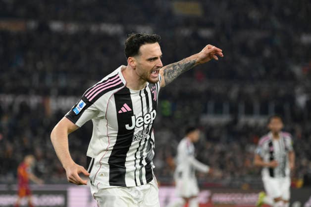 Juventus s Federico Gatti celebrates after scoring the goal 3-3 during the Serie A Enilive soccer match between AS Roma and Juventus FC at the Rome s Olympic stadium, Italy - Sunday, March 01, 2026. - Soccer.  Copyright: xFabrizioxCorradetti LaPressex