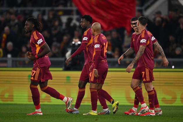 AS Roma v Juventus FC - Serie A Evan N Dicka of A.S. Roma celebrates after scoring the goal to make it 2-1 during the 27th day of the Serie A Championship between A.S. Roma and Juventus F.C. at the Olympic Stadium in Rome, Italy, on March 1, 2026. Rome Italy Italy  Copyright: xDomenicoxCippitellix originalFilename:cippitelli-asromaju260301_nptIO.jpg